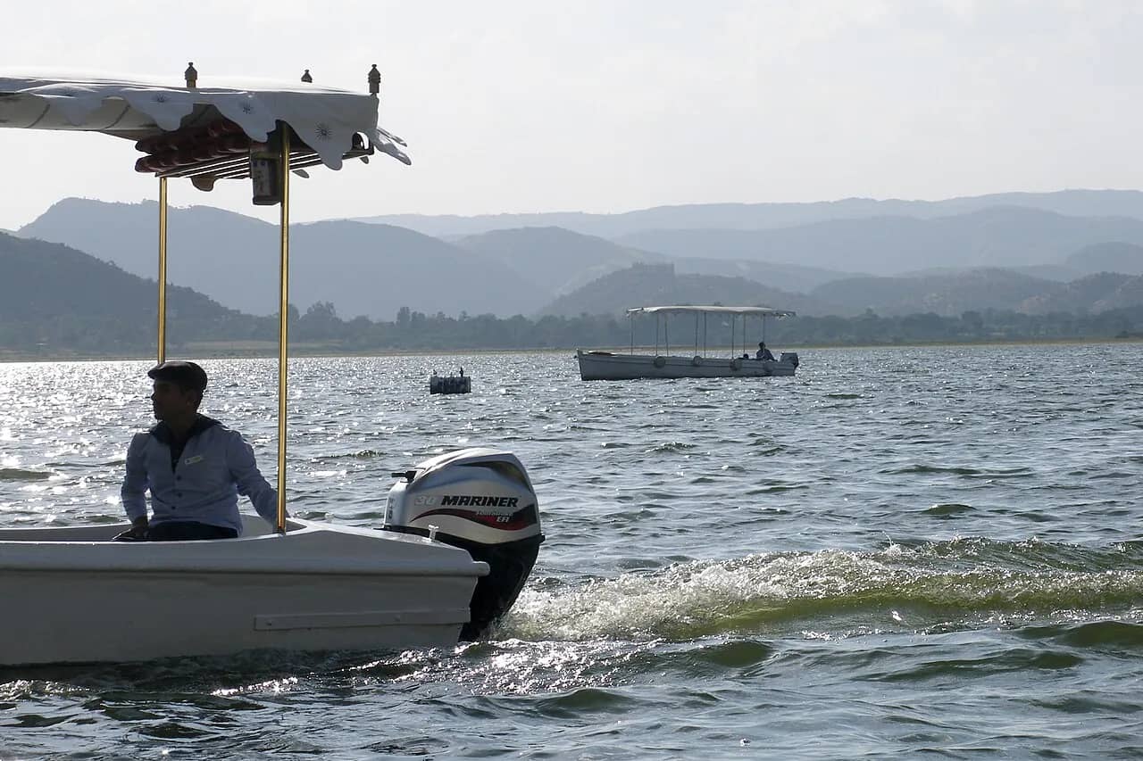 Tourist boats on Lake Pichola, Udaipur